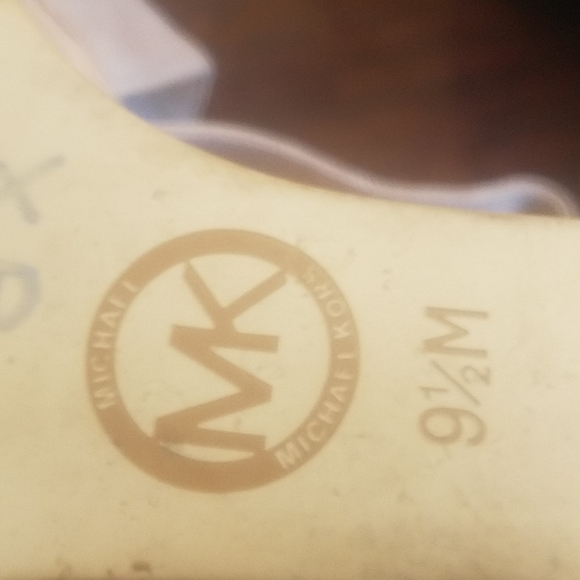 Michael Kors suede wedge sandal 9.5M - Picture 6 of 6